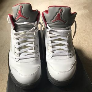 2013 Retro Air Jordan 5 “Fire Red”